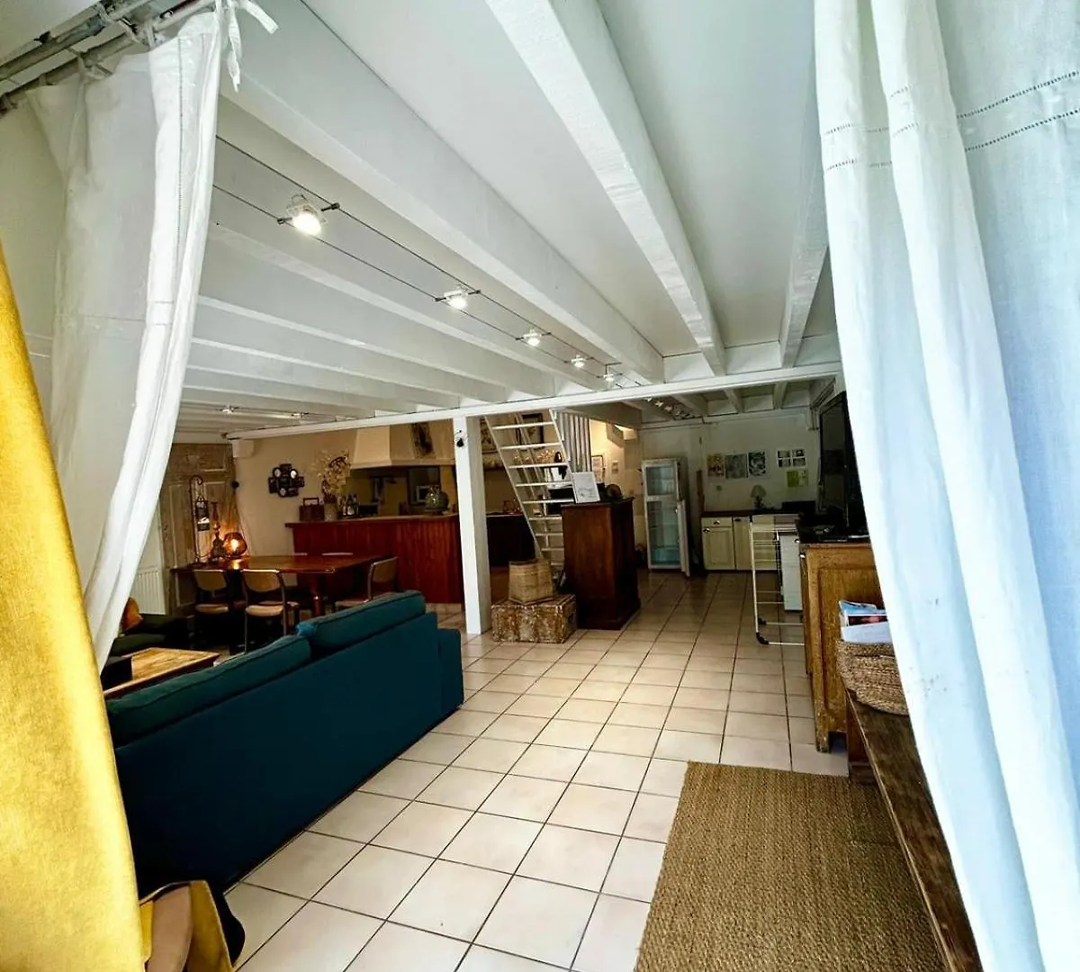 Rives De Bourges Apartment Burzet