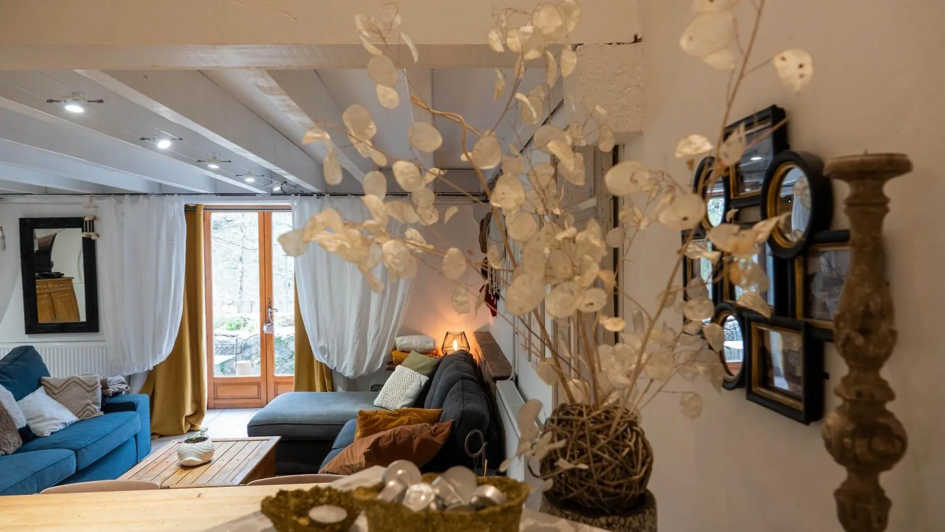 Rives De Bourges Apartment Burzet