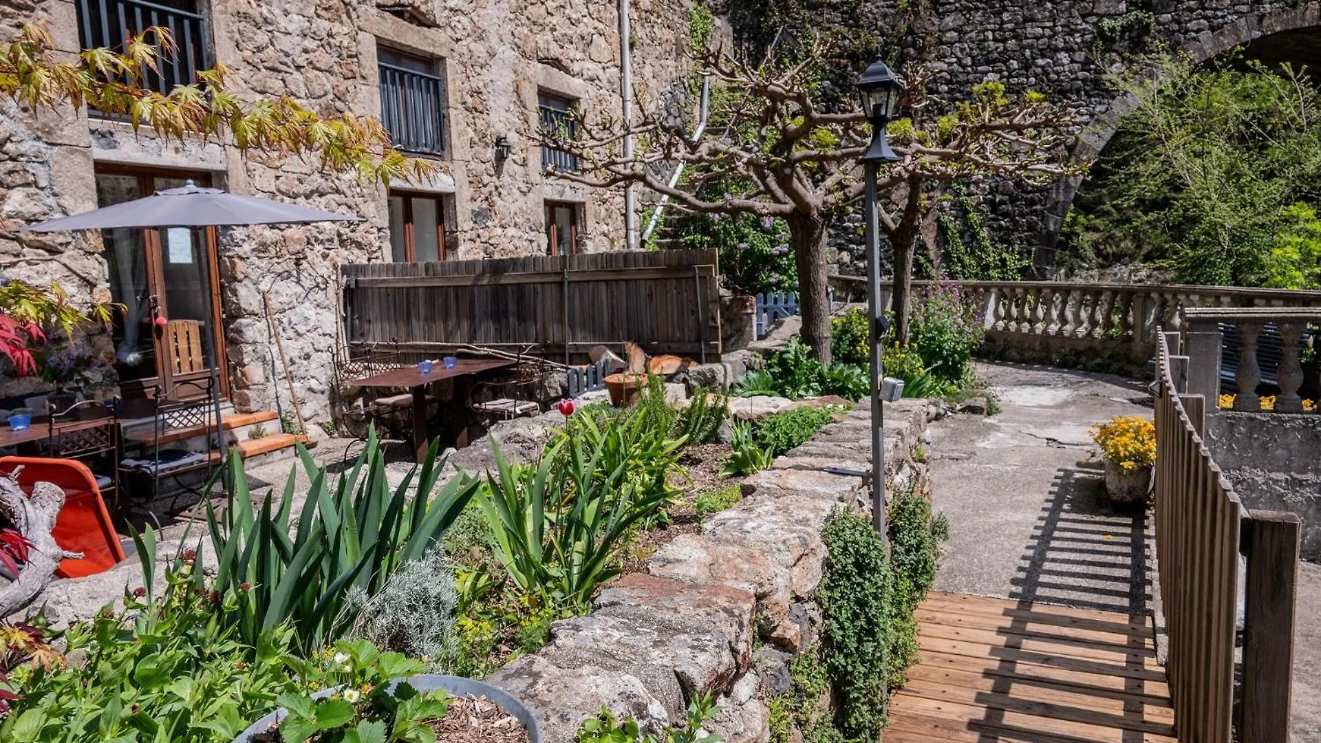 Rives De Bourges Apartment Burzet